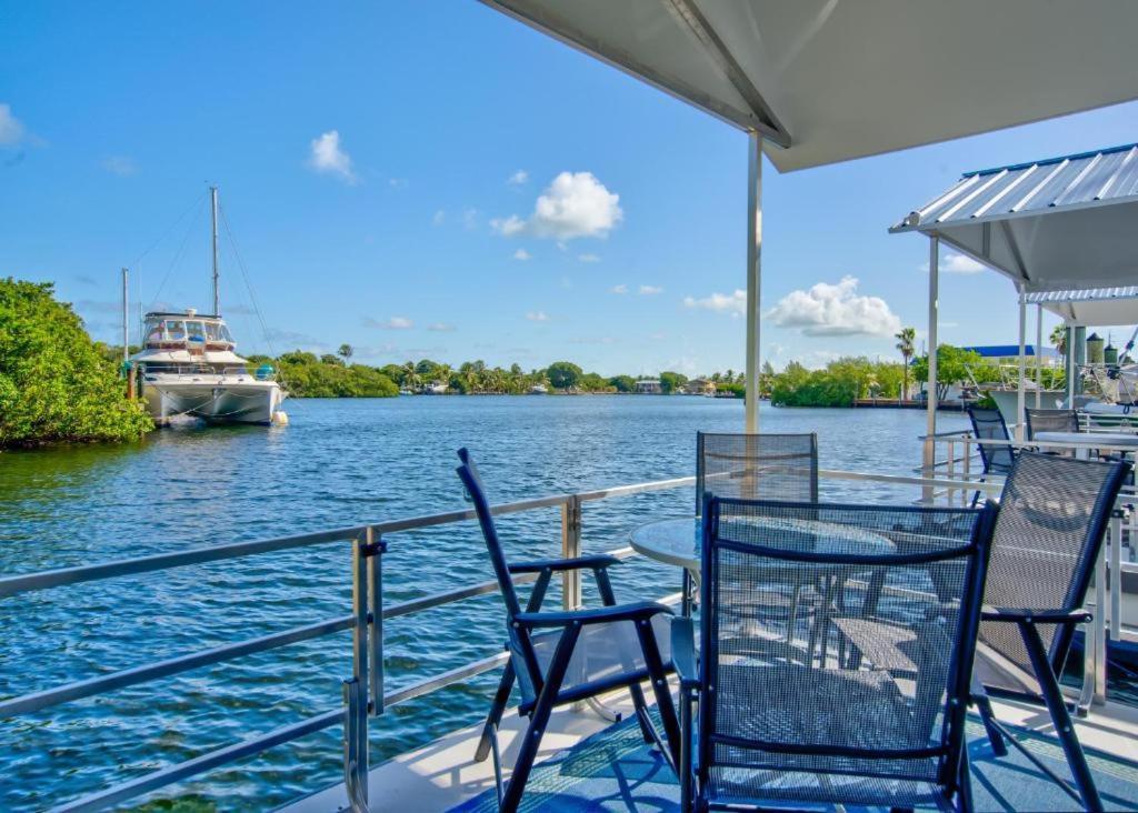 Treasure Harbor Hotel Islamorada Ngoại thất bức ảnh